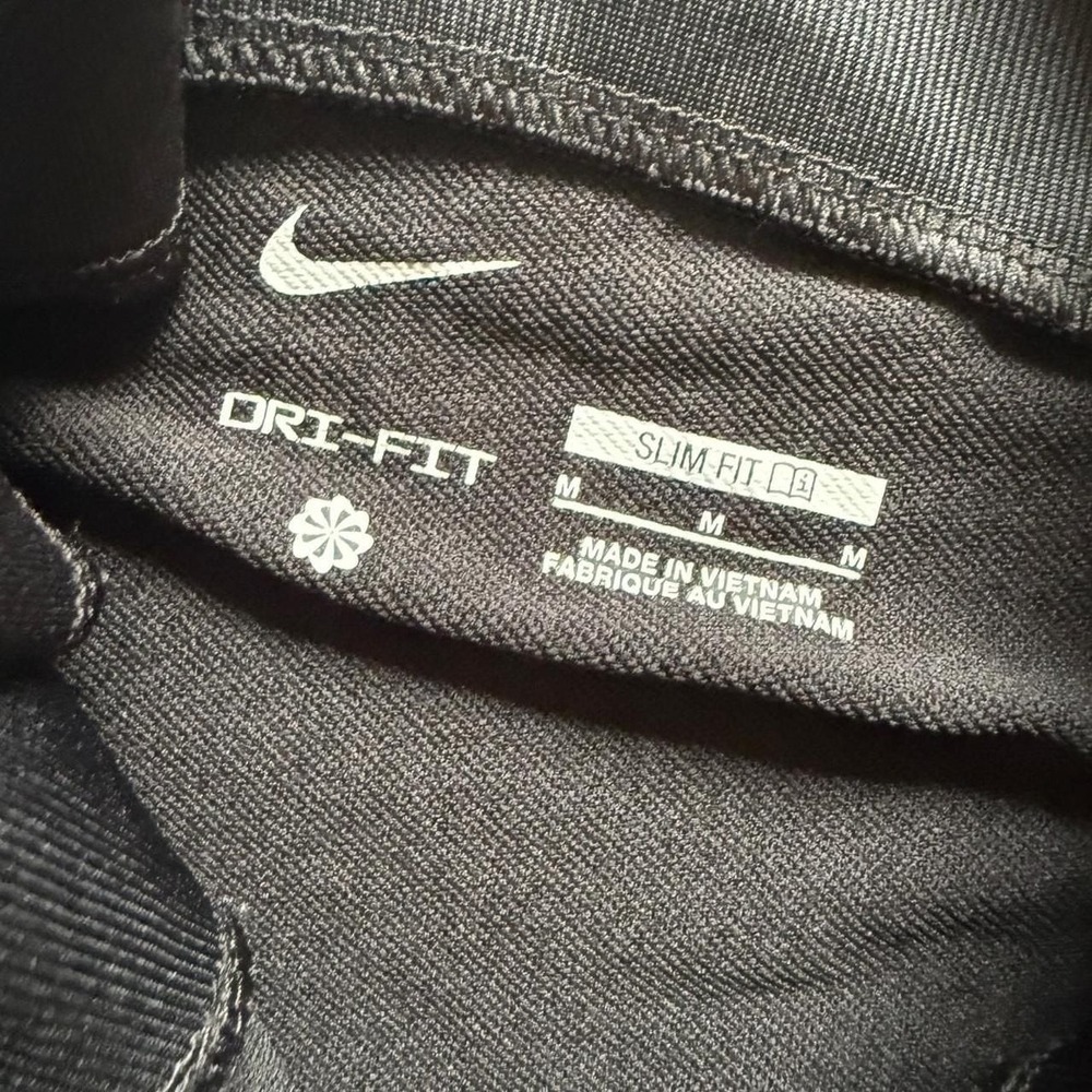Nike Black Surf Cup Quarter Zip Long Sleeve Pullover - Size M - Picture 2 of 2
